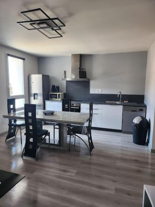 Appartement Sandonato Clermont-lʼHérault Εξωτερικό φωτογραφία
