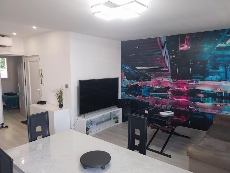 Appartement Sandonato Clermont-lʼHérault Εξωτερικό φωτογραφία